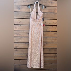 NWT MacDuggal Sequin Halter strap plunge neck maxi gown, Rose gold. size 6